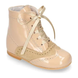 Botita tipo Pascuala niña en piel charol combinado con piel metalizada color beige